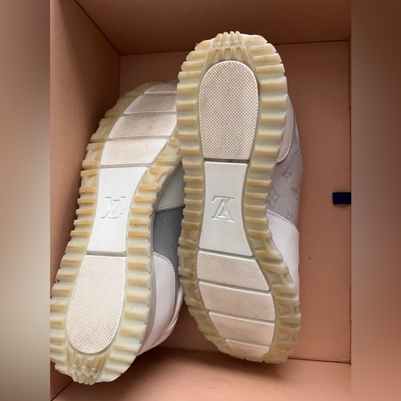 Very good condition. 100% authentic. 8.5 LV size. - Picture 4 of 6